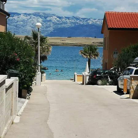 Darija Apartment Vir